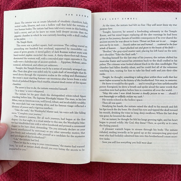 🌈2/$8 The Lost Symbol #3 in the Robert Langdon Series - Picture 10 of 12